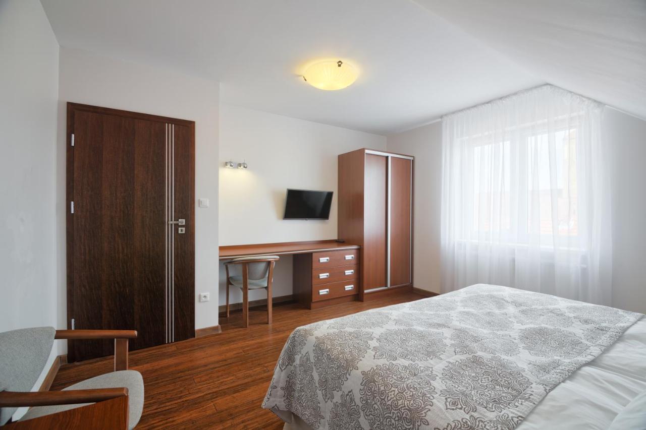דארלובקו Pensjonat Tadeusz I Apartamenty W Darlowku מראה חיצוני תמונה