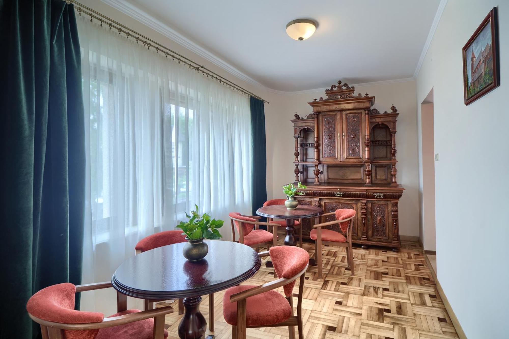 דארלובקו Pensjonat Tadeusz I Apartamenty W Darlowku מראה חיצוני תמונה